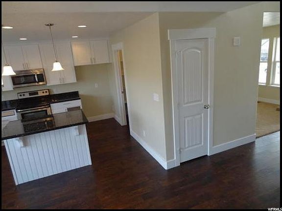 5th image of 958 Orchard Dr
