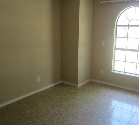 5th image of 3892 Dalia St