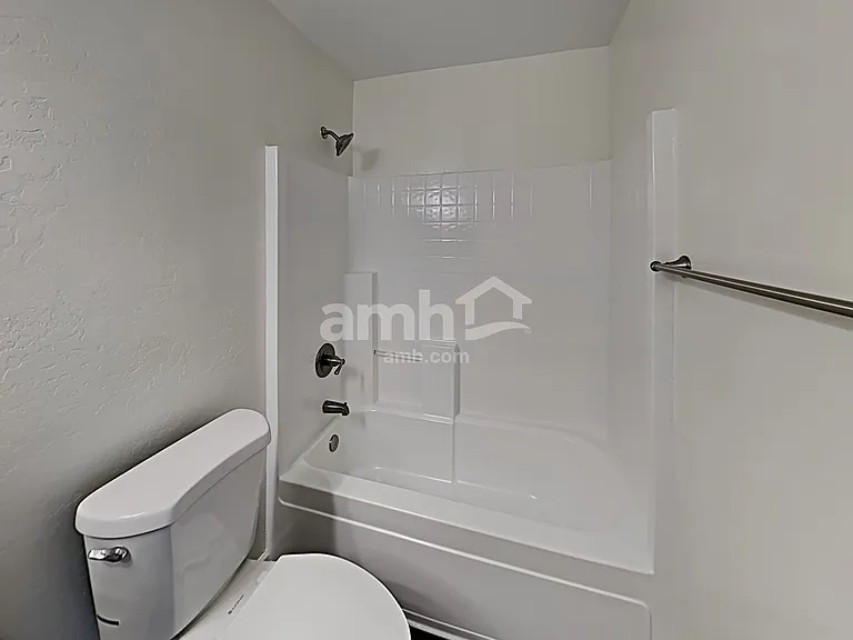 15848 W Jefferson St — Photo 16