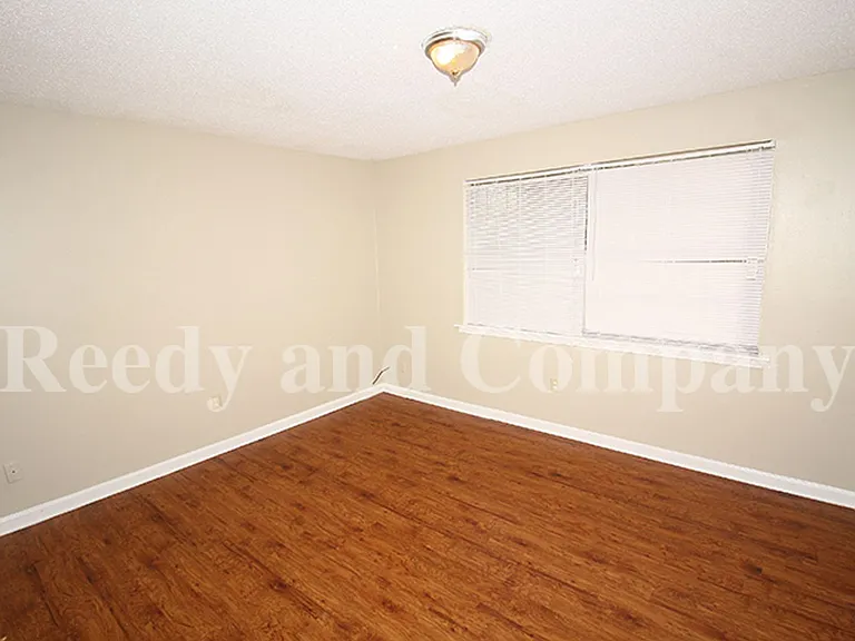 3385 Barbwood Dr — Photo 17