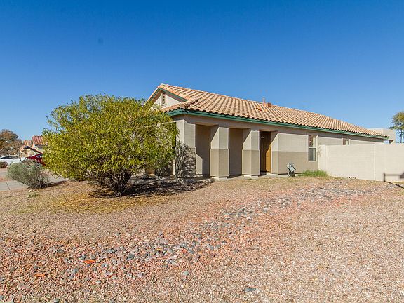 3rd image of 8566 E Desert Ln
