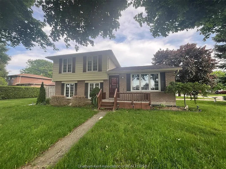 183 Michener Rd — Photo 1