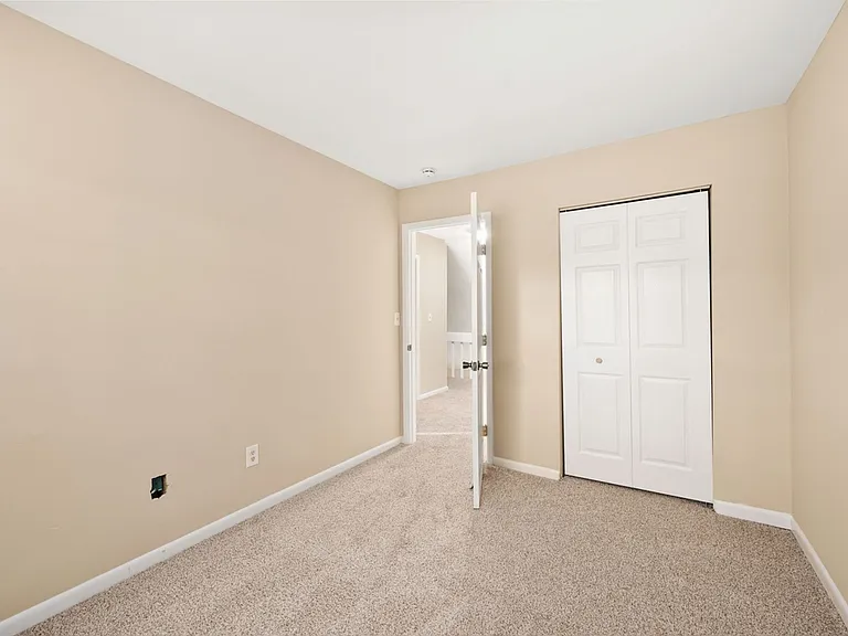 163 Spruance Rd — Photo 17