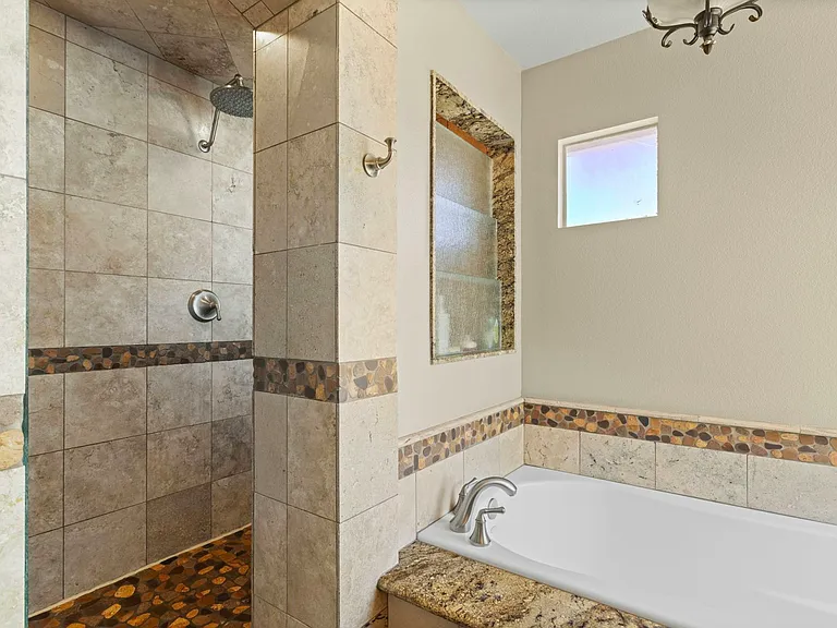 31500 Britton Cir — Photo 35