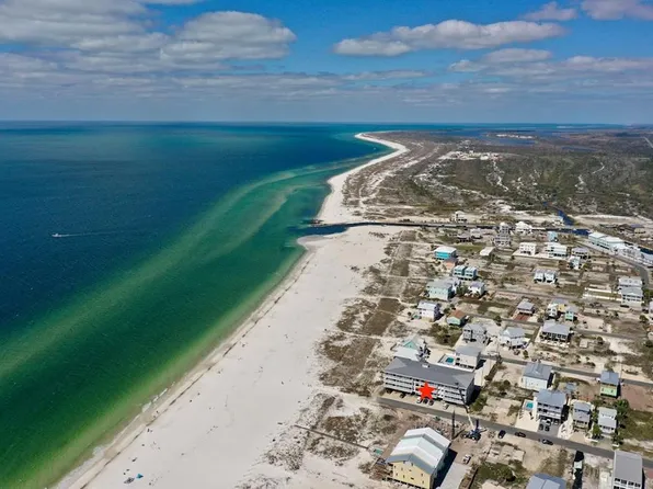 118 38th St #11, Mexico Beach, FL 32456