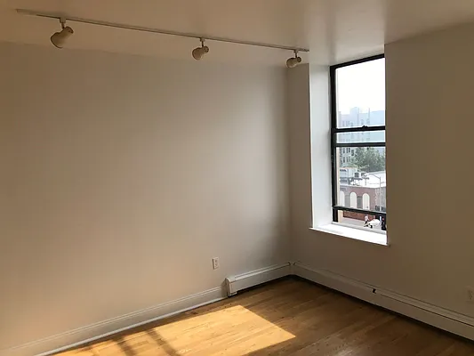 Rented by Blip LLC | media 42