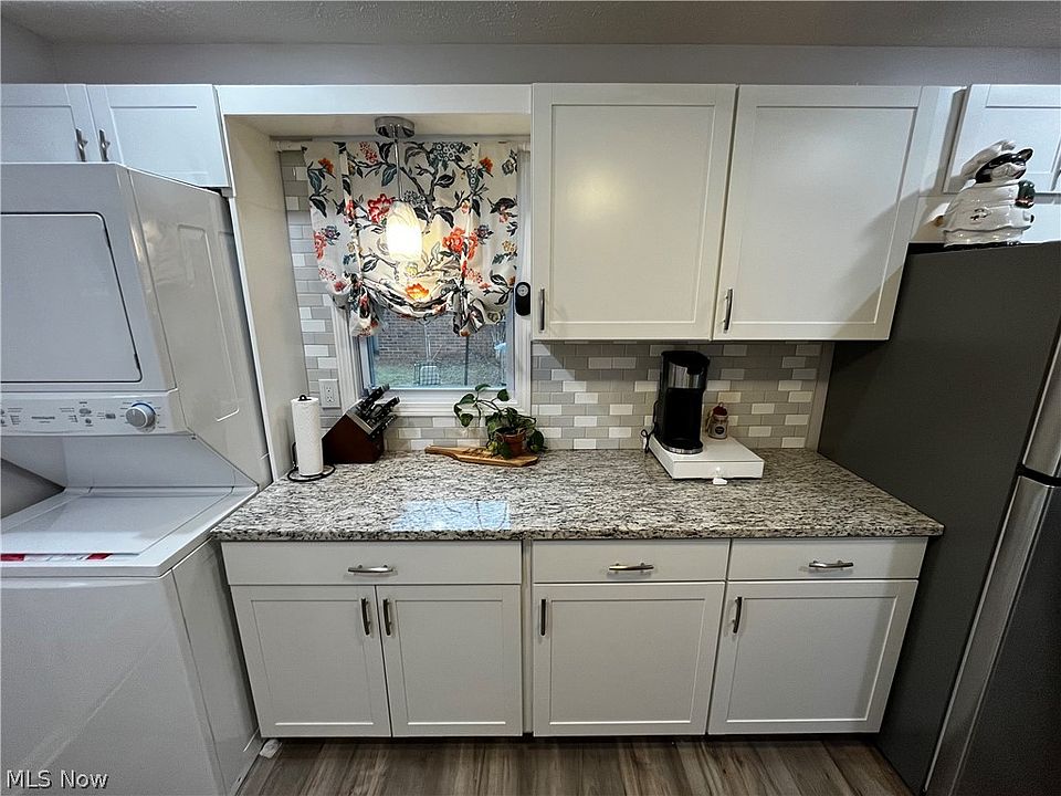 277 E 235th St Euclid OH Zillow Apartments for Rent in Euclid