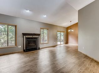1510 Pheasant Hills Dr, Lino Lakes, MN 55038