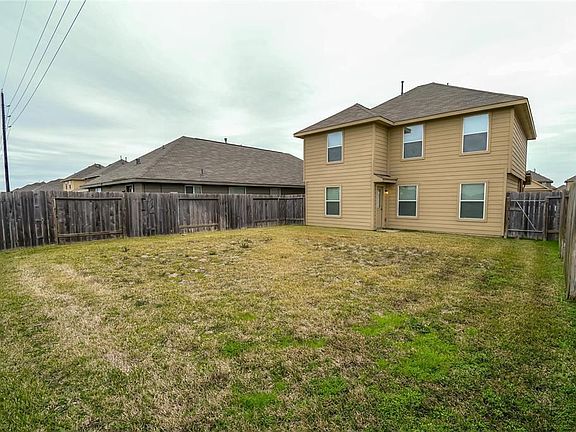 3rd image of 5715 Long Arbor Ln
