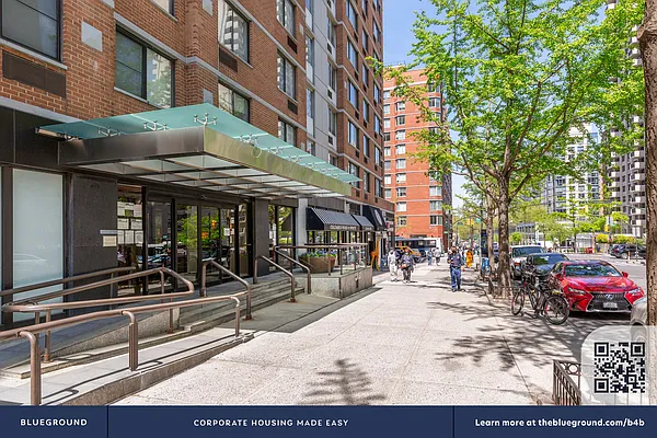 Rented by The Blueground | media 22