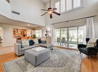 33 Reyburn Dr, Henderson, NV 89074