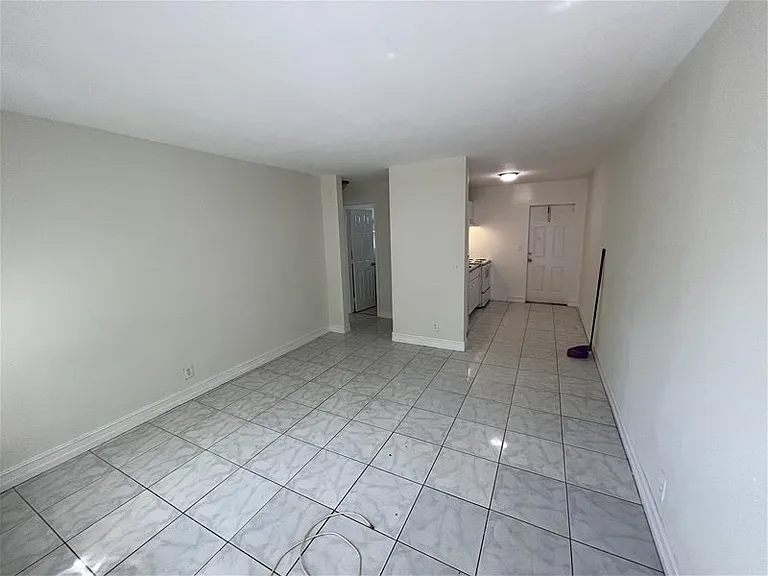 613 5th St #3 — Photo 7