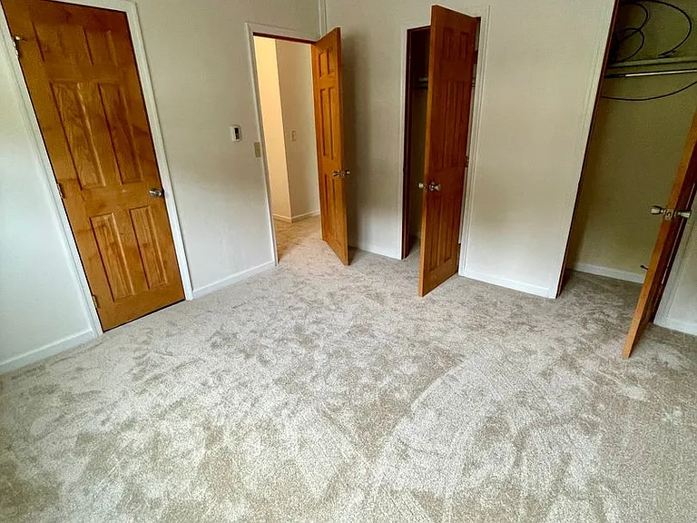 708 Torrey Ln — Photo 11