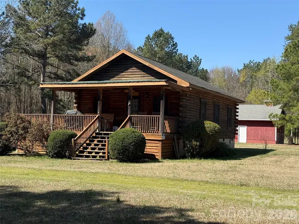 3227 Legend Rd, Lancaster, SC 29720