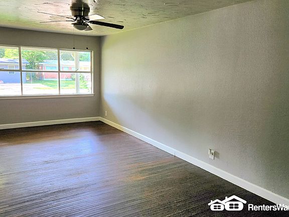 2nd image of 1519 Marshalldale Dr