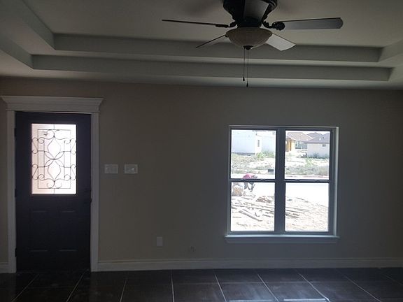 5th image of 2341 Darlene St