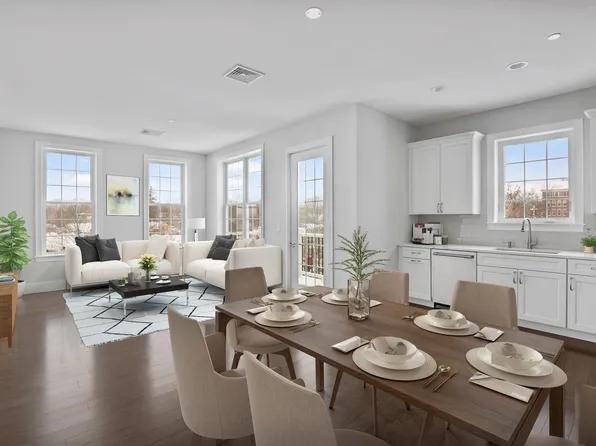 8 Sanborn St #408, Reading, MA 01867