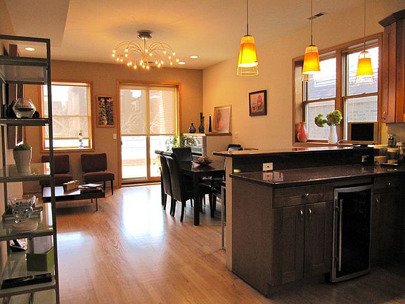 2nd image of 1519 N Bosworth Ave APT 2