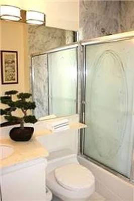 Rented by Oxford Property Group | media 13