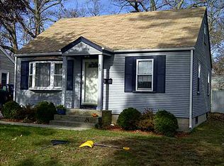 86 Rounds Ave, Riverside, RI 02915