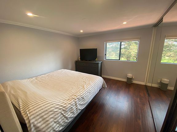 5th image of 2212 Birch Glen Ave #101