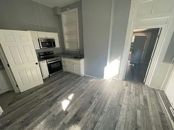 2nd image of 1427 Debarr St APT 1B