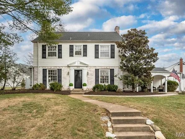 301 E Bodley Ave, Saint Louis, MO 63122