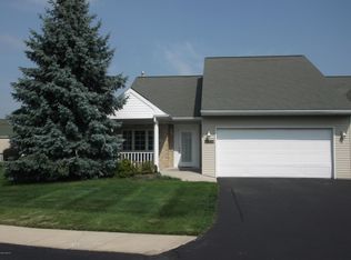 1093 Fountain View Cir UNIT 1, Holland, MI 49423