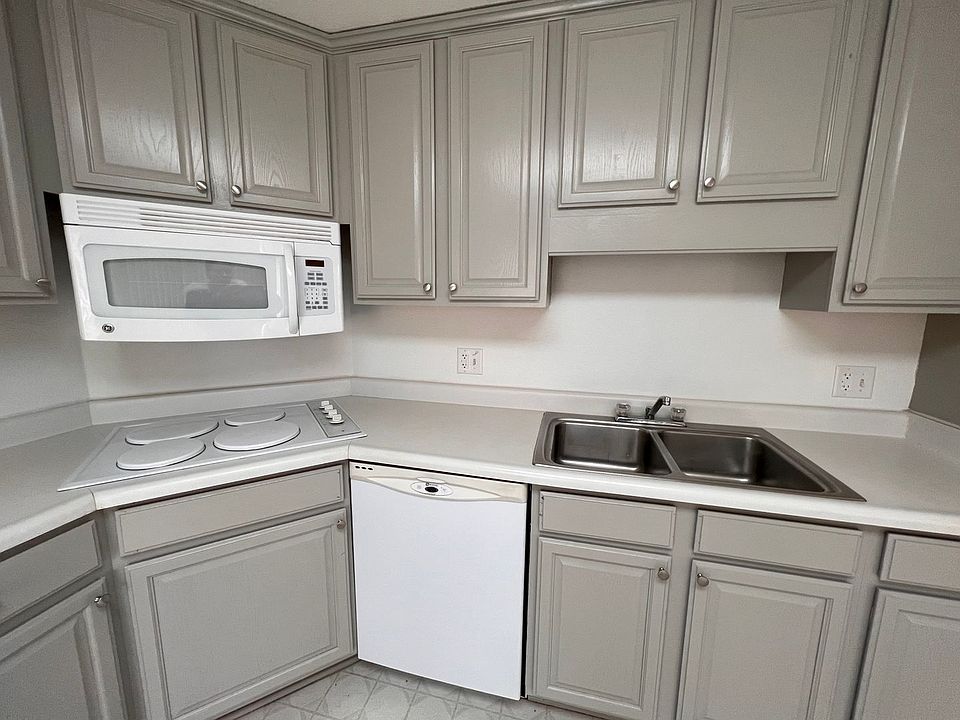 119 River St Martin Apts 119 River St Iowa City IA Zillow