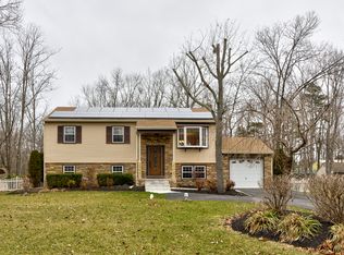 1004 Chateau Ct, Atco, NJ 08004