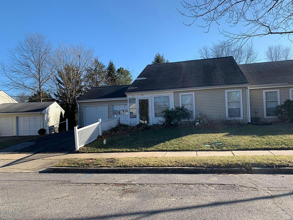 1st image of 4C Petunia Dr #1001