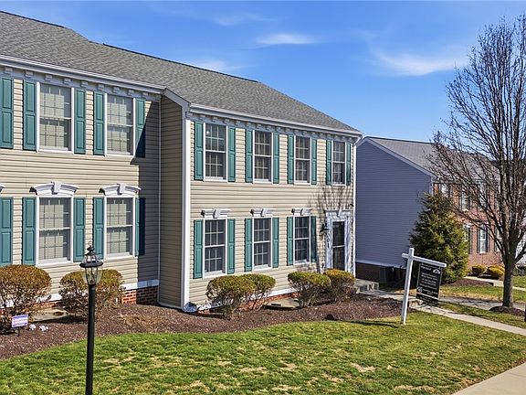 5th image of 1001 Raymond Dr