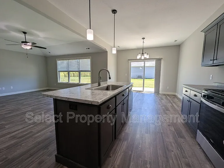 1408 Sacred Oak Ct — Photo 14