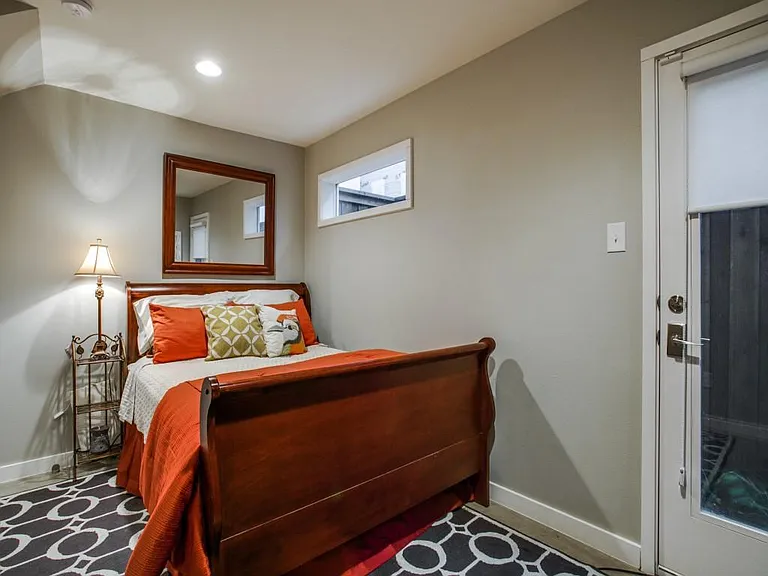 4921 Kilroy Dr — Photo 8