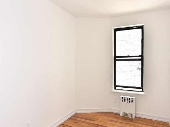 3rd image of 514 W 135th St APT 11