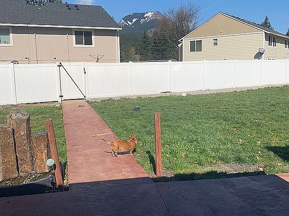 2nd image of 715 Chinook Cir
