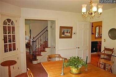 4th image of 240 Meadowhill Ln