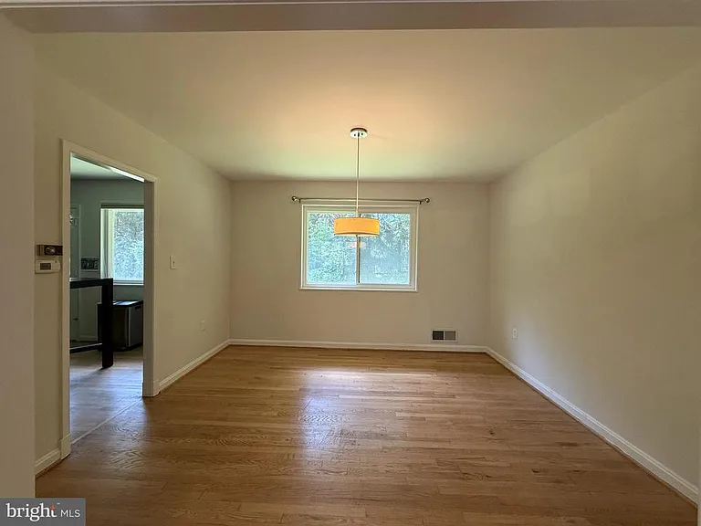 9209 E Parkhill Dr — Photo 8