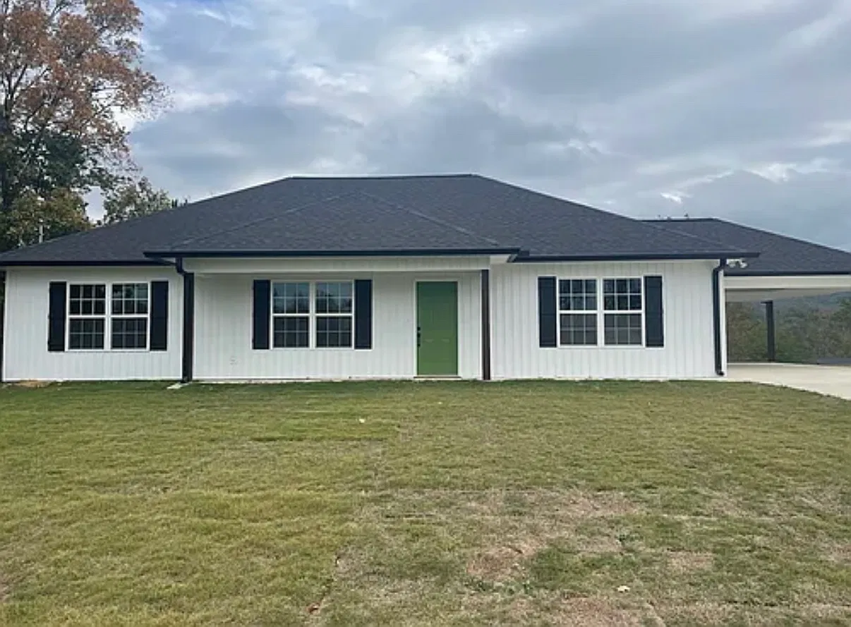 3 bed, 1600 sqft, $1,800 — Photo 1