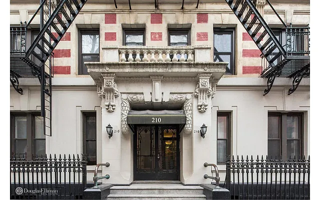 Sold by Compass | media 14