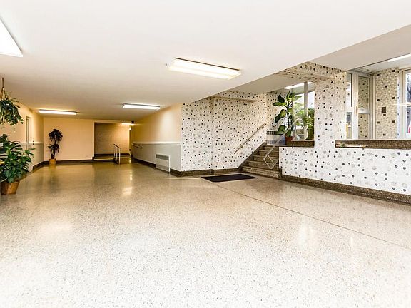 2nd image of 1475 Thieriot Ave APT 5A