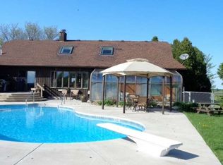 2500 Whitney Rd E, Fairport, NY 14450