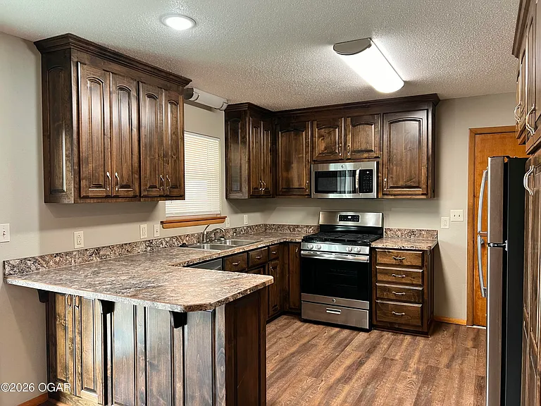 2438 S Texas Ave — Photo 4