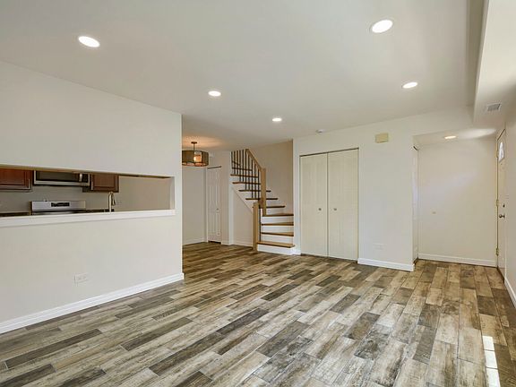 3rd image of 1477 Woodcutter Ln Unit B