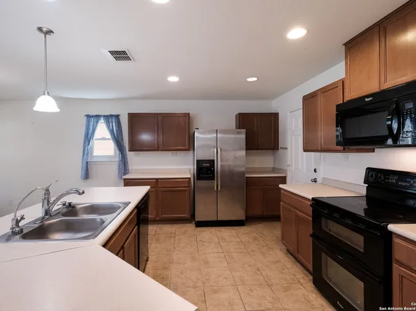 10351 Gold Rush, San Antonio, TX 78245