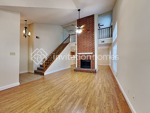 5th image of 3312 Stone Bridge Dr