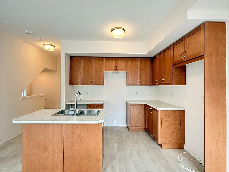 660 Colborne St W #140 — Photo 14