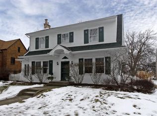 1044 Center St, Elgin, IL 60120