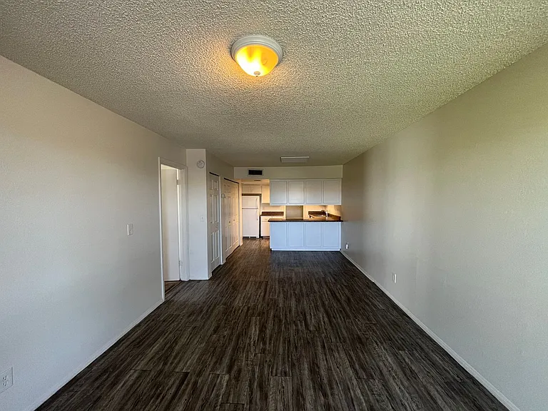 3034 E Cicero St #202 — Photo 3