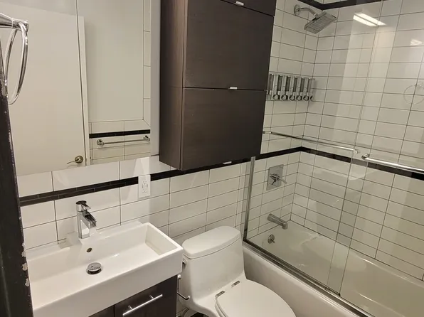 33 Pond Ave, Brookline, MA